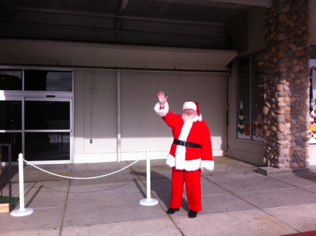 Annual Santa House at Grants Pass Shopping Center